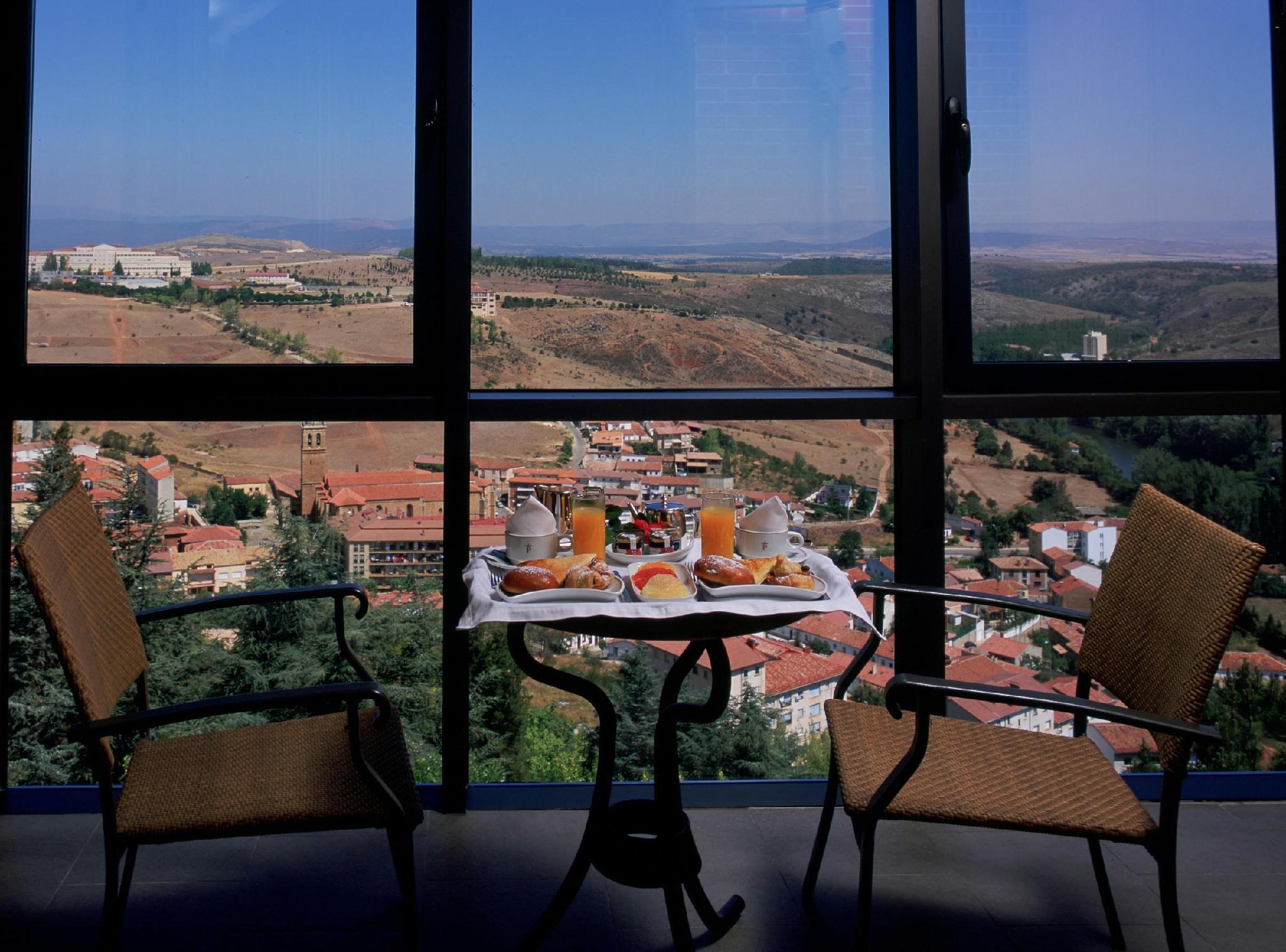 Parador De Soria Exterior foto